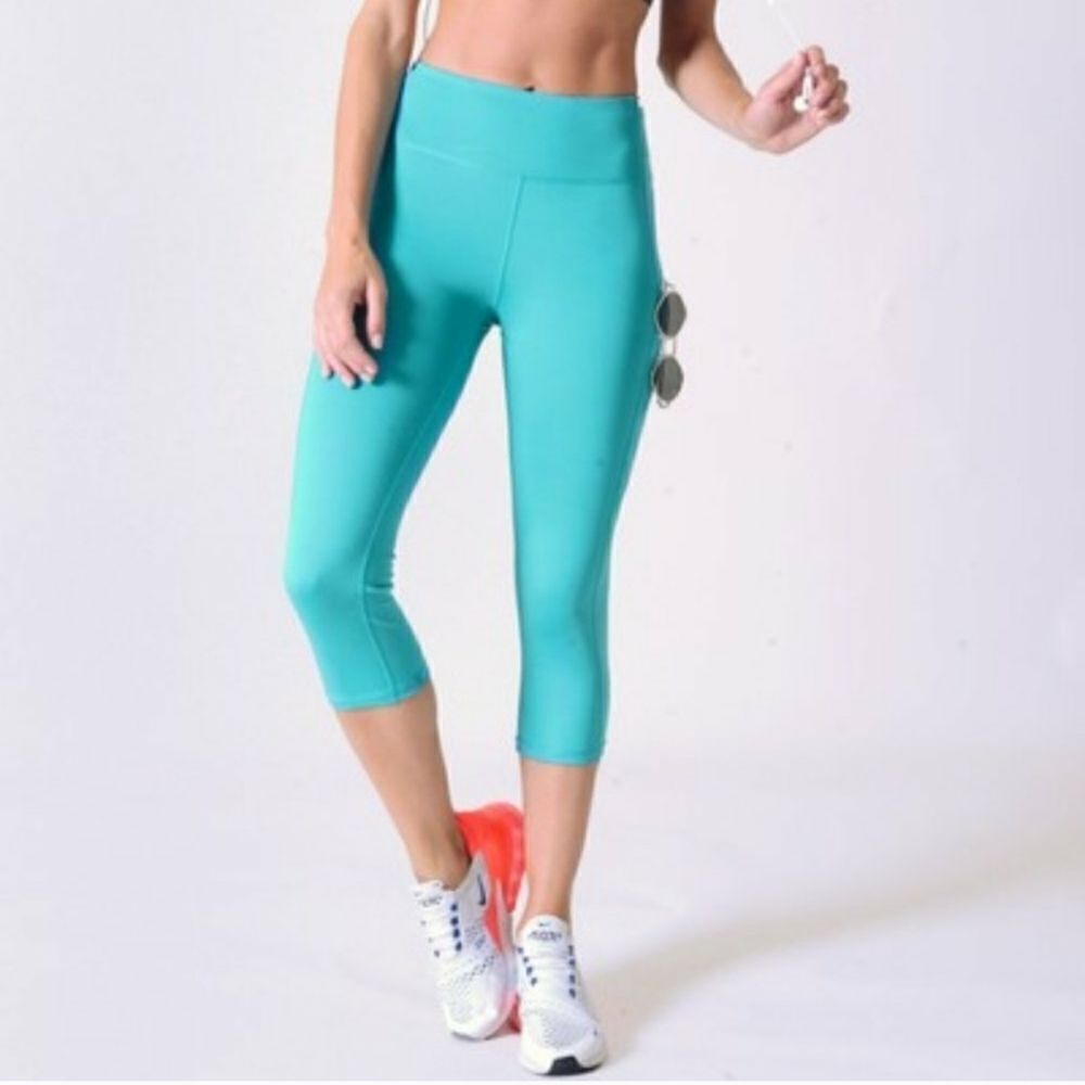Yelete Active All About Pockets Capri Leggings sz Lg